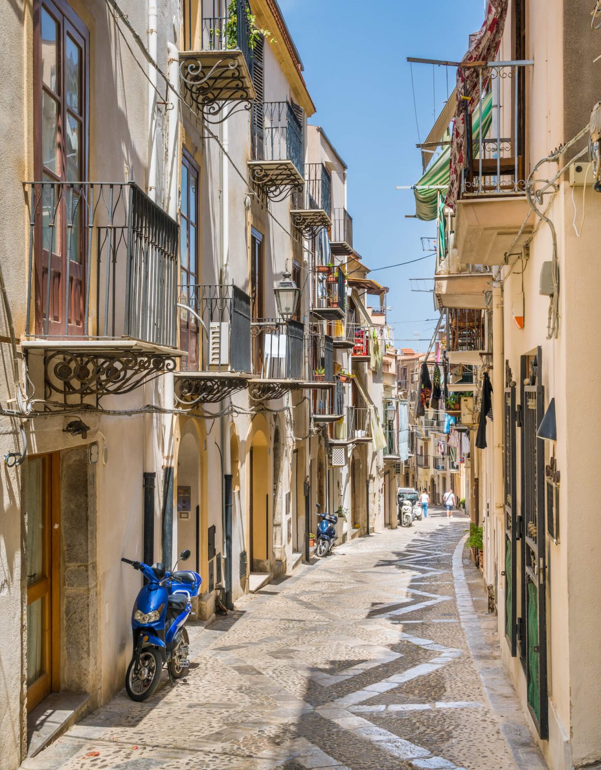 Een straat in Cefalù in Sicilië