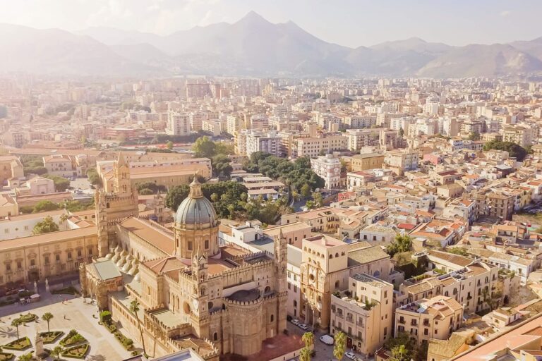 Uitzicht over de stad Palermo in Italië