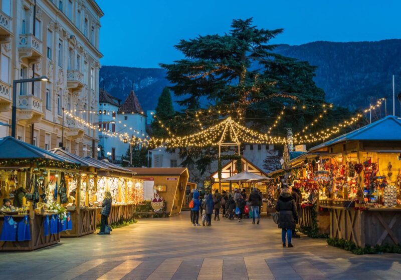 De kerstmarkt van Merano, Zuid-Tirol , iStock/e55evu
