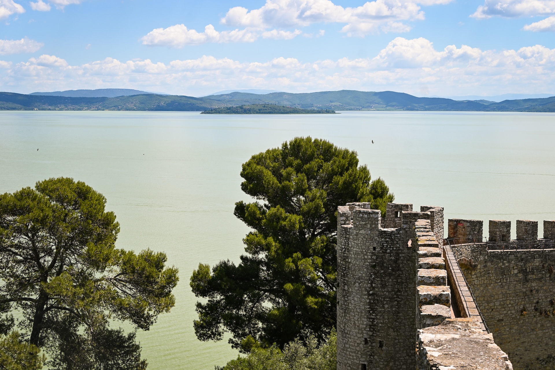 Castiglione del Lago: uitzicht over het meer vanaf Rocca del Leone